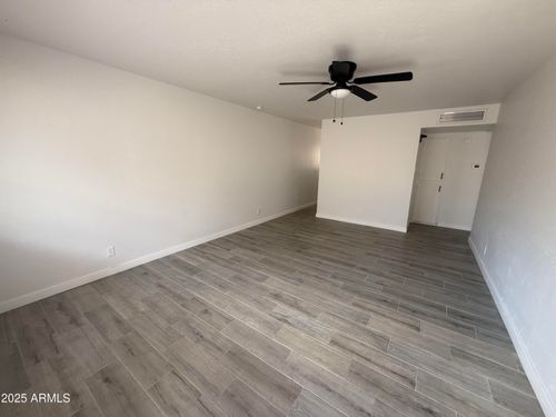 102-7101 N 36th Ave, Phoenix, AZ, 85051-8206 | Card Image