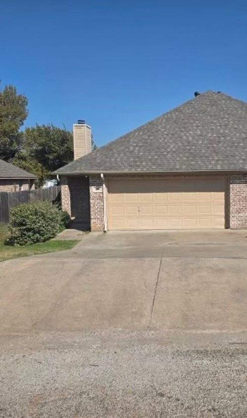 606 Linda Dr, Joshua, TX, 76058-3015 | Card Image