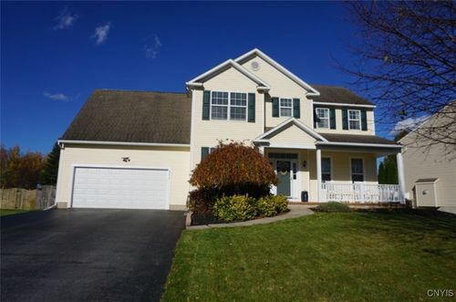 8272 Gabion Way, Liverpool, NY, 13090-6886 | Card Image