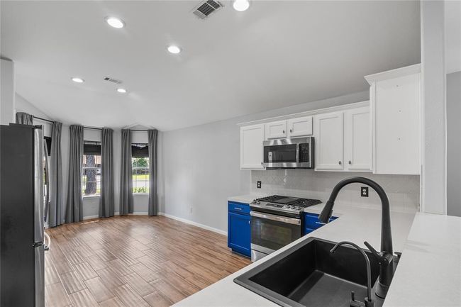 14925 Cypress Ridge Grove Ln, House other with 3 bedrooms, 2 bathrooms and 2 parking in Cypress TX | Image 12