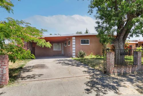 7621 23rd St, Sacramento, CA, 95832-1327 | Card Image