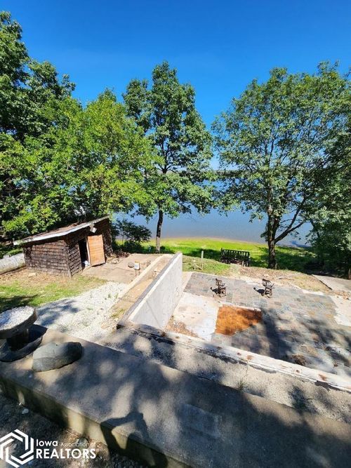 8926 93rd Ave, Wapello, IA, 52653-9314 | Card Image