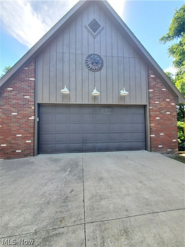 1729 W Hosom Road Nw, Sold in Malta Zoocasa