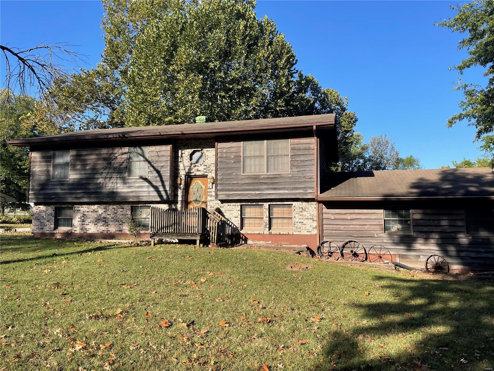 Owens Ave, Hannibal, MO 63401