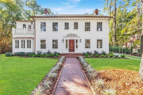 317 E 45th St, Savannah, GA, 31405-2217 | Card Image