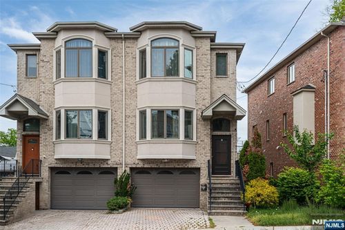425 Lafayette Ave, Cliffside Park, NJ, 07010-2013 | Card Image