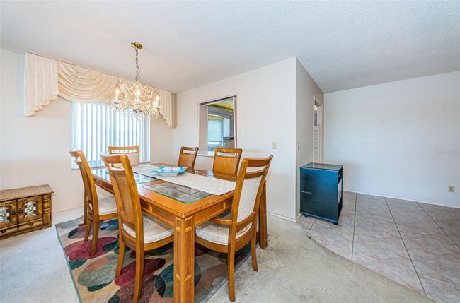 Place for large dining table | Image 10