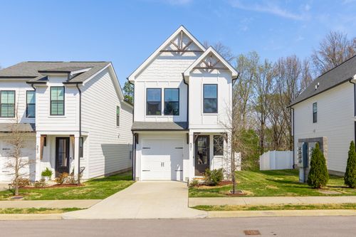 541 Taffy Way, Hermitage, TN, 37076-2439 | Card Image