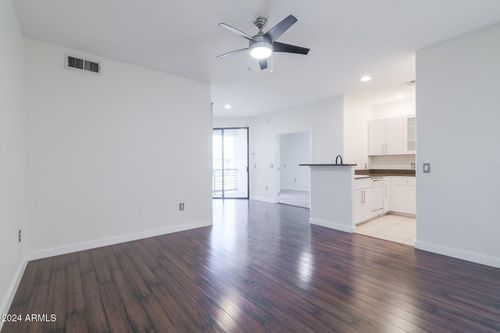 2196-6900 E Princess Dr, Phoenix, AZ, 85054-4101 | Card Image