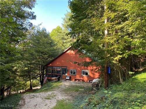 3582 Rockwood Dr Sw, Carrollton, OH, 44615-8942 | Card Image