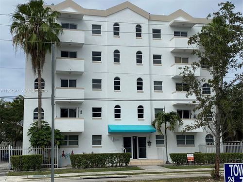 apt-301-3052 Sw 27th Ave, Miami, FL, 33133-5372 | Card Image