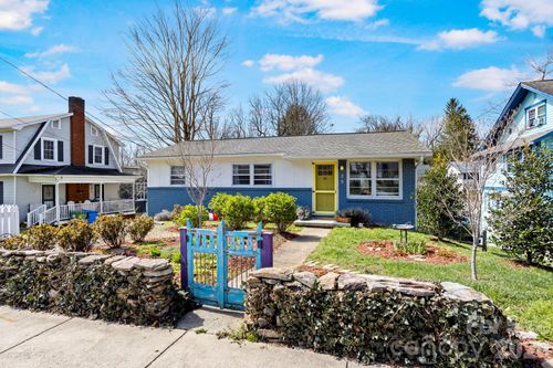 25 Ridgelawn Rd, Asheville, NC, 28806-4428 | Card Image