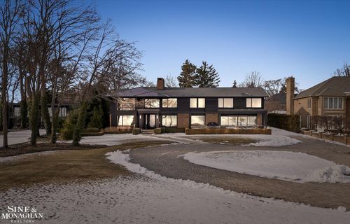 737 Lake Shore Rd, Grosse Pointe Shores, MI, 48236-1754 | Card Image