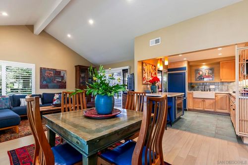 5358 Caminito Velasquez, San Diego, CA, 92124-1617 | Card Image