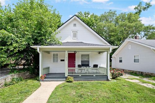 4409 Bell St, Kansas City, MO, 64111-4347 | Card Image