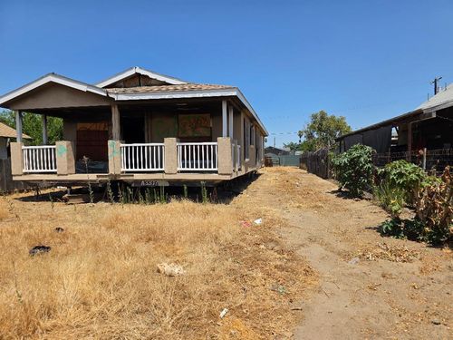 12641 W G, Biola, CA, 93606-7220 | Card Image