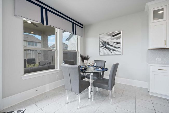 break nook in kitchen area | Image 13