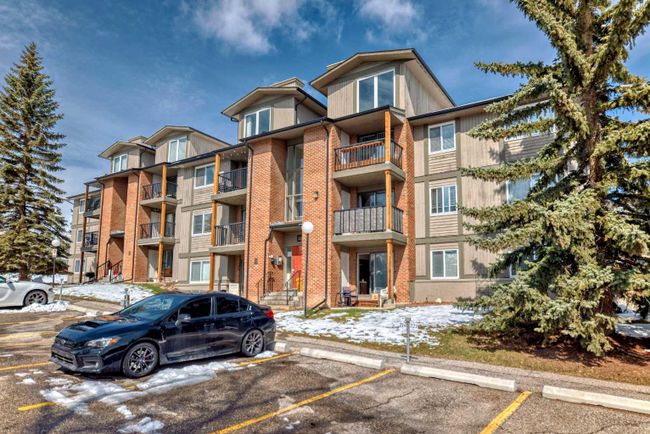 213 - 6400 Coach Hill Road Sw, Home with 2 bedrooms, 1 bathrooms and 1 parking in Calgary AB | Image 3