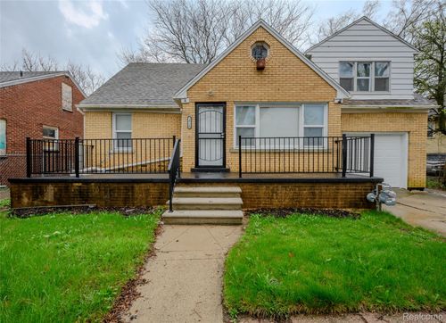 14720 E State Fair St, Detroit, MI, 48205-1916 | Card Image