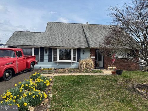 46 Trail Rd, LEVITTOWN, PA, 19056-1516 | Card Image