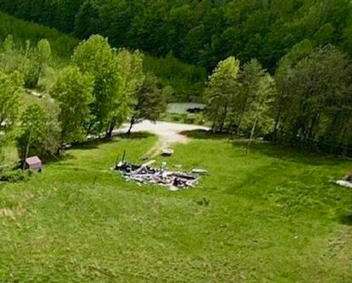 385 Old Fincastle Rd, Zoe, KY, 41397-9718 | Card Image