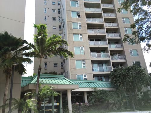 apt-302-215 N King St, Honolulu, HI, 96817-6702 | Card Image