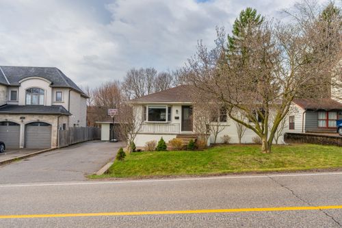 1124 Kent Ave, Oakville, ON, L6H1Z8 | Card Image