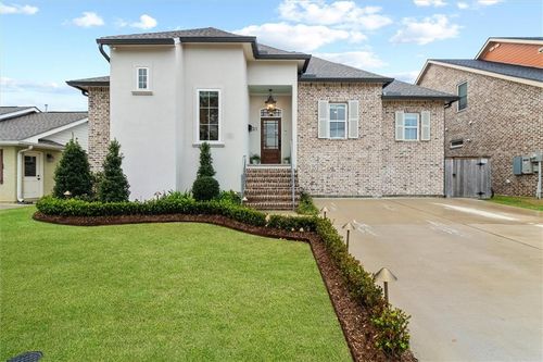 31 Hennessey Ct, River Ridge, LA, 70123-3508 | Card Image