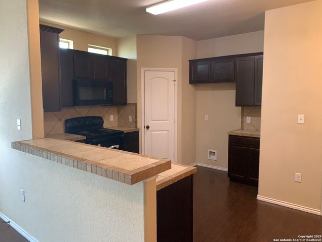201 Anne Louise Dr, Home with 3 bedrooms, 3 bathrooms and null parking in New Braunfels TX | Image 17