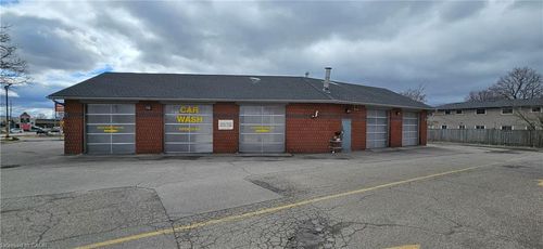 150 Dundas St S, Cambridge, ON, N1R8A8 | Card Image