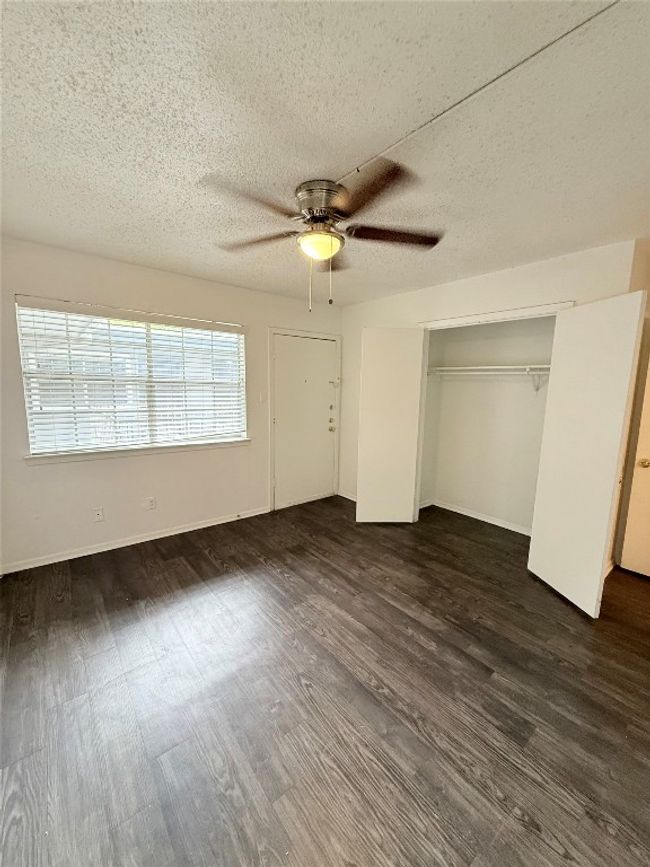 APT-207 - 2704 Salado St, Condo with 2 bedrooms, 2 bathrooms and 1 parking in Austin TX | Image 13