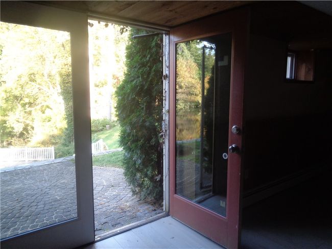 17 Pine Ln, House other with 3 bedrooms, 2 bathrooms and 6 parking in Johnston RI | Image 41