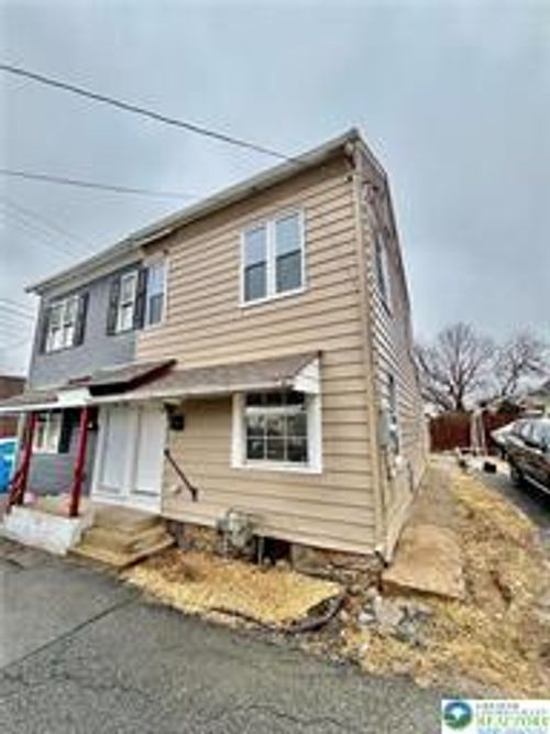 11 Early St, EASTON, PA, 18042-3123 | Card Image