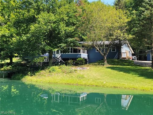 5945 Deerview Ln, Medina, OH, 44256-8031 | Card Image