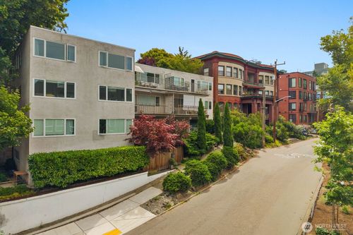 19-632 13th Ave E, Seattle, WA, 98102-5136 | Card Image