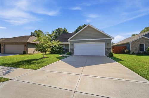 2675 Executive Dr, Troy, OH, 45373-7637 | Card Image