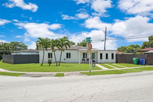 14800 Buchanan St, Miami, FL, 33176-7612 | Card Image