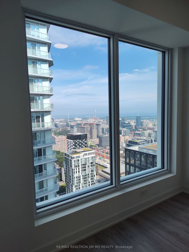 252 Church St, Condo with 2 bedrooms, 2 bathrooms and null parking in Toronto ON | Image 13