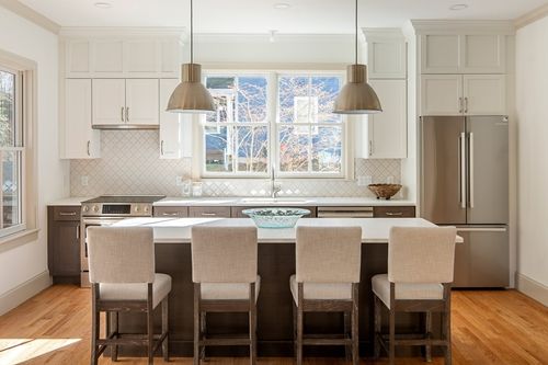 181 Lowell St, Arlington, MA, 02474-3923 | Card Image