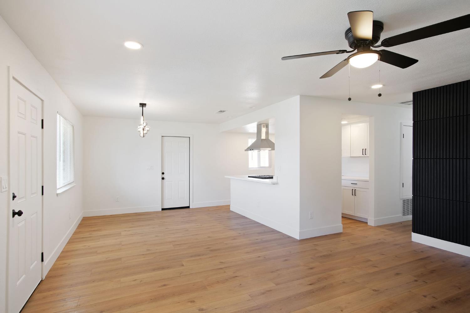 Residential in Livingston 4
