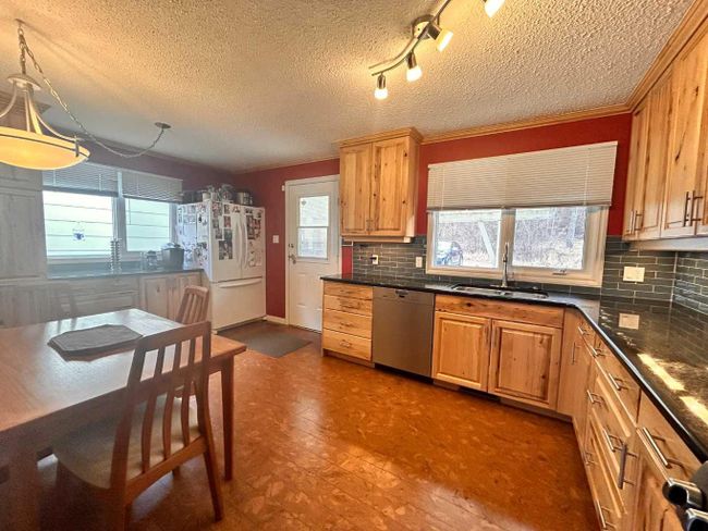 4910 44 Street, Home with 4 bedrooms, 2 bathrooms and 3 parking in Athabasca AB | Image 5