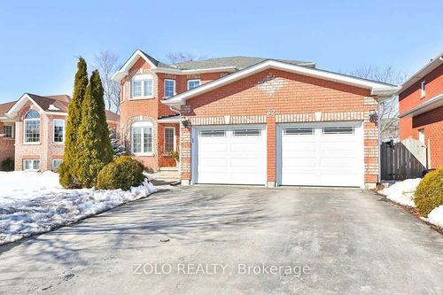 lower-32 Amberview Dr, Keswick, ON, L4P3X8 | Card Image