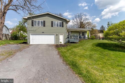401 First Ave, LEMONT, PA, 16851-9102 | Card Image
