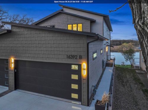 16392 255th Ave, Spirit Lake, IA, 51360-7019 | Card Image