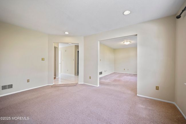 17 Kingfisher Ct, House other with 3 bedrooms, 4 bathrooms and null parking in Marlboro NJ | Image 7