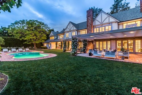 807 N Crescent Dr, Beverly Hills, CA, 90210 | Card Image