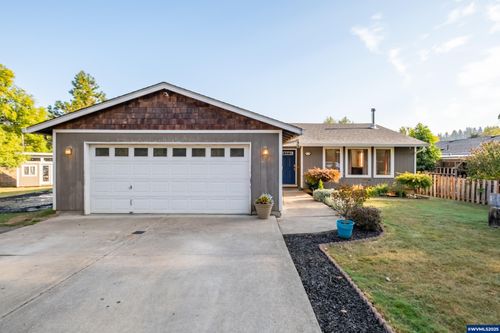 1730 Cedar St, Sweet Home, OR, 97386-2627 | Card Image