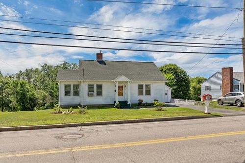 57 Church St, Rochester, NH, 03839-5243 | Card Image