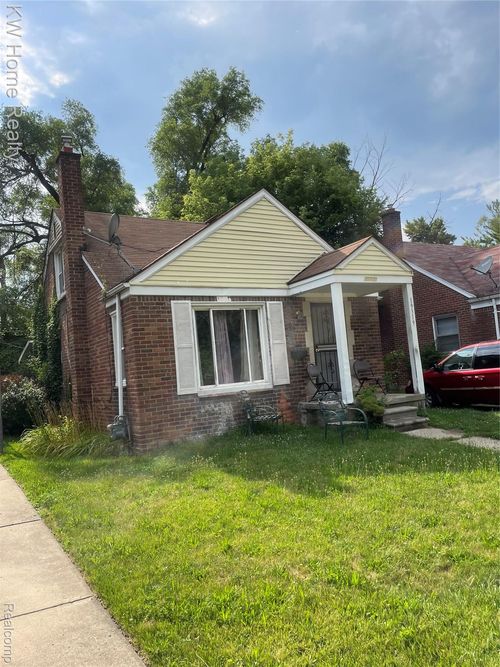 19319 Plainview Ave, Detroit, MI, 48219-2733 | Card Image