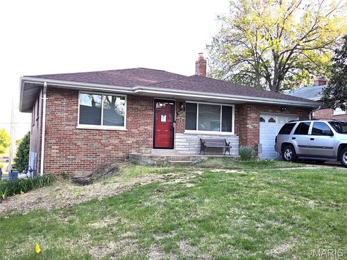 9108 Ranch Meadows Dr, Jennings, MO, 63136-3954 | Card Image